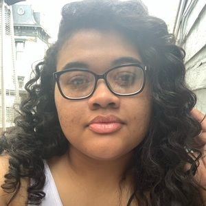 Meet your Posher, Jasmine